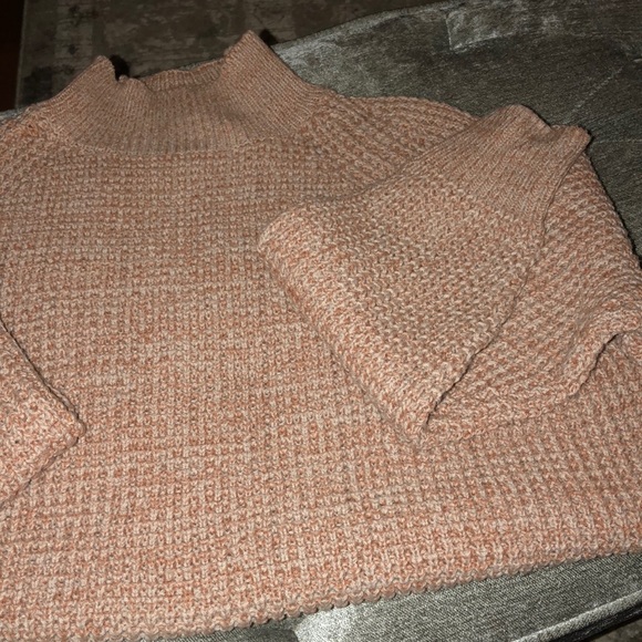 UO BDG Waffle Knit Turtleneck Sweater - Picture 6 of 7